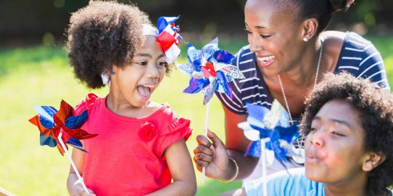 Autism-Friendly Ways to Celebrate the 4th of July thumbnail