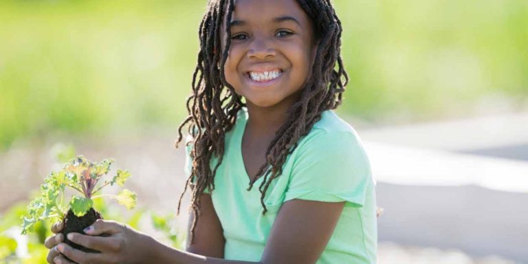 Fun Outdoor Activities for Families: Make Great Memories! thumbnail